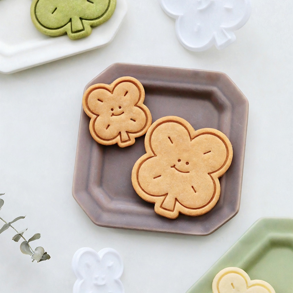 Lucky Four-Leaf Clover Cookie  - Kitchen Appliances Baking ulasan dan harga