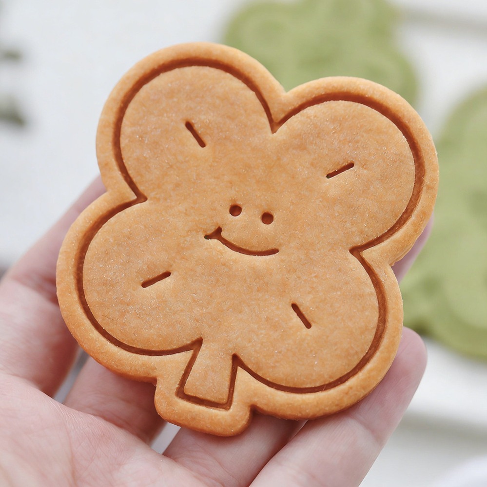 Lucky Four-Leaf Clover Cookie  - Kitchen Appliances Baking ulasan dan harga