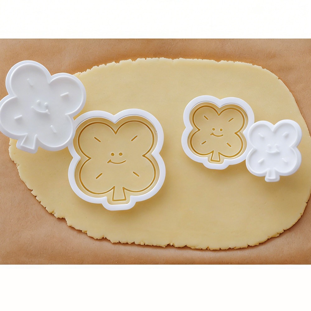 Lucky Four-Leaf Clover Cookie  - Kitchen Appliances Baking ulasan dan harga